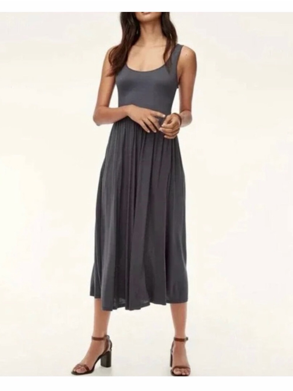 Artiza, Wilfred Black Scoop-Neck Maxi Dress